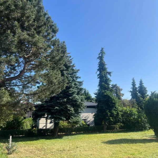 TOP LAGE, VIEL POTENZIAL, IHR GRUNDSTÜCK FÜR`S LEBEN!!!*