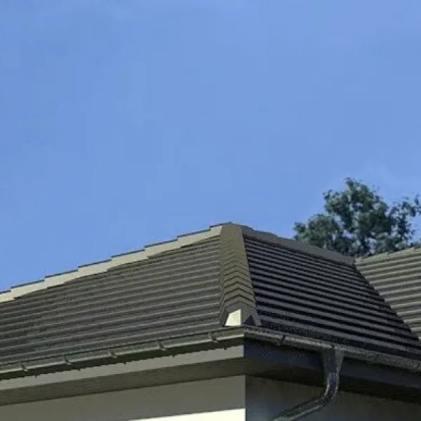 Vom Essplatz geht es nach draußen*